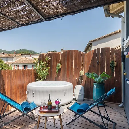 Duplex Terrasse Jacuzzi Privatif & Vue Cevennes Apartment *